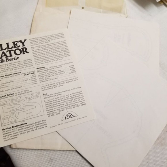 1981 The San Fran Pattern Factory AlleyGator & Bertie pattern Pat026 - Picture 5 of 5